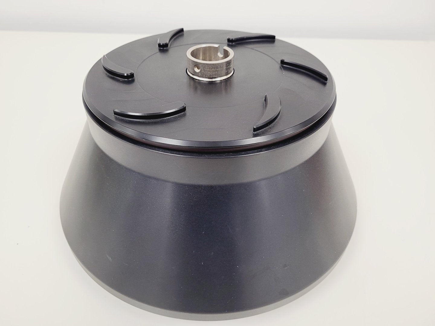 Image of Hettich Rotanta 460R Benchtop Centrifuge with 4500 RPM Rotor Lab Faulty