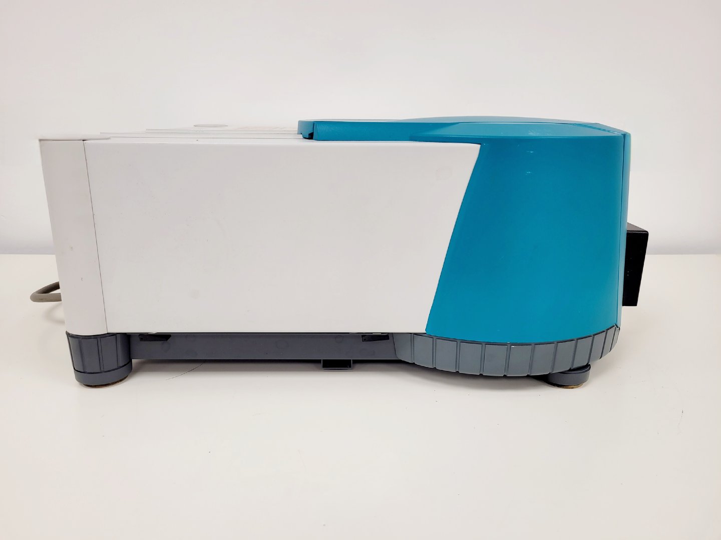 Image of Varian Cary Eclipse Fluorescence Spectrophotometer System Lab