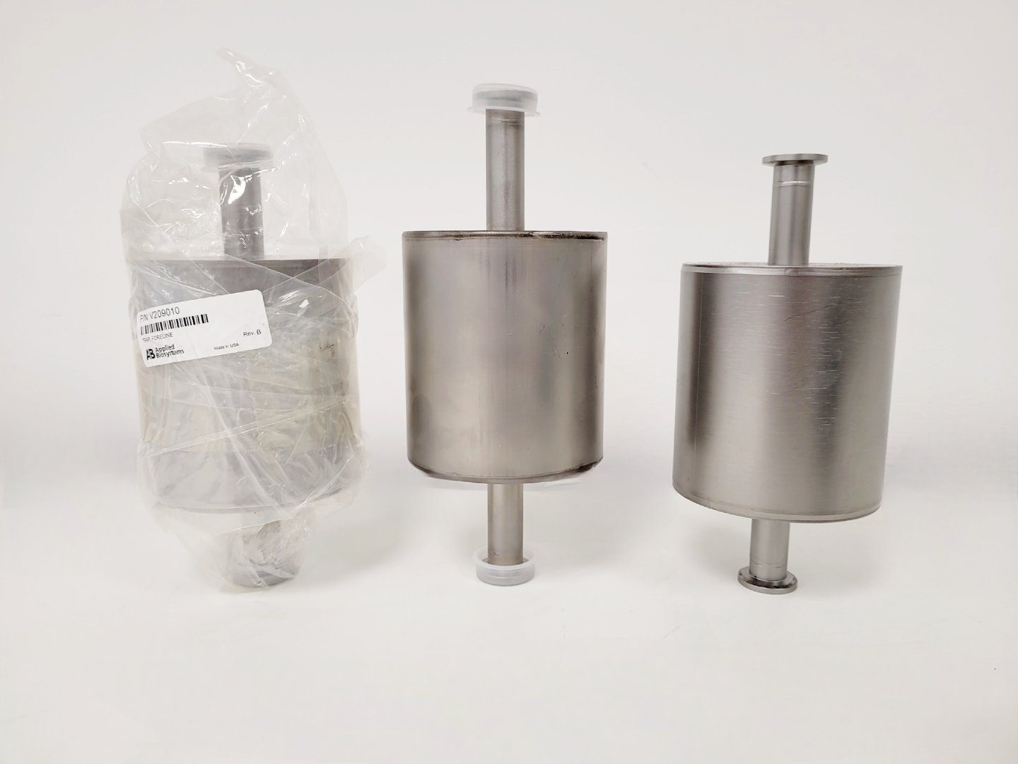 Image of PFEIFFER DUO 3 Vacuum Pump w/ Accessories Lab