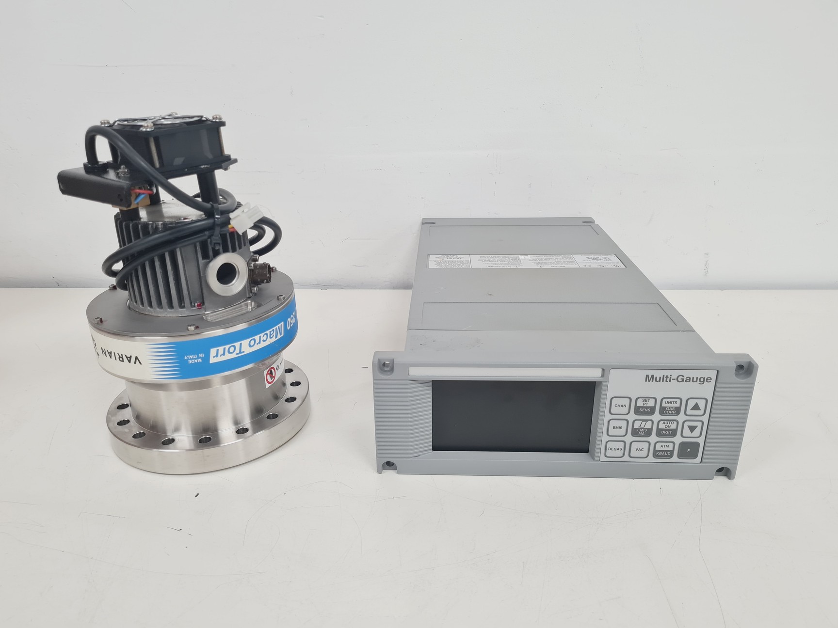 Image of Varian Turbo-V 250 Macro Torr Pump System Lab