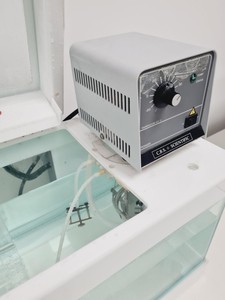 Thumbnail image of C.B.S. Scientific Model 71 Water Bath DGGE-2001 DGGE Electrophoresis System Lab