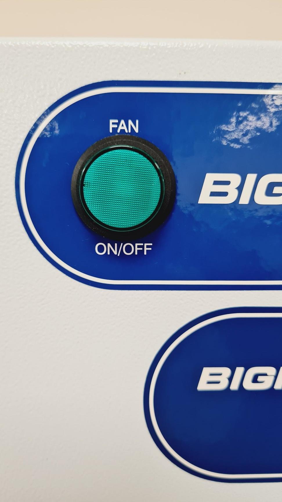 Image of BIGNEAT F3-XIT BPXS03/01A  Safety Cabinet Powder Weighing Station Lab