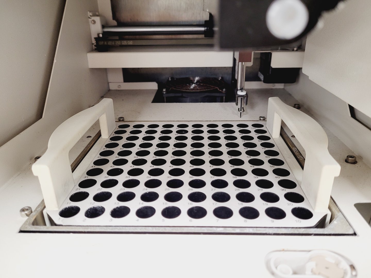 Image of Dionex AS Autosampler (AS-1) Lab