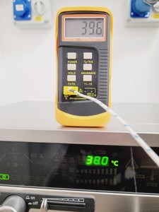 Thumbnail image of Memmert INB 200 Laboratory Incubator Lab