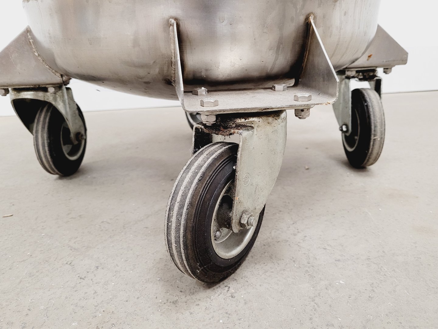 Image of Cryoproducts Liquid Nitrogen Dewar with Trolley