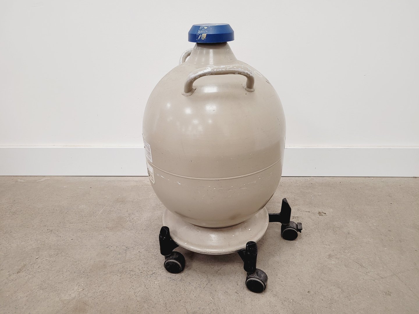 Image of Taylor Warton Classic 25 Liquid Nitrogen Dewar