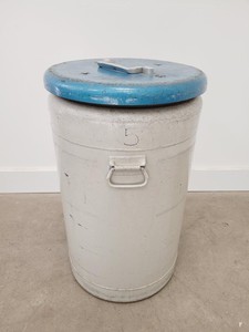 Thumbnail image of Union Carbide Liquid Nitrogen Dewar Lab