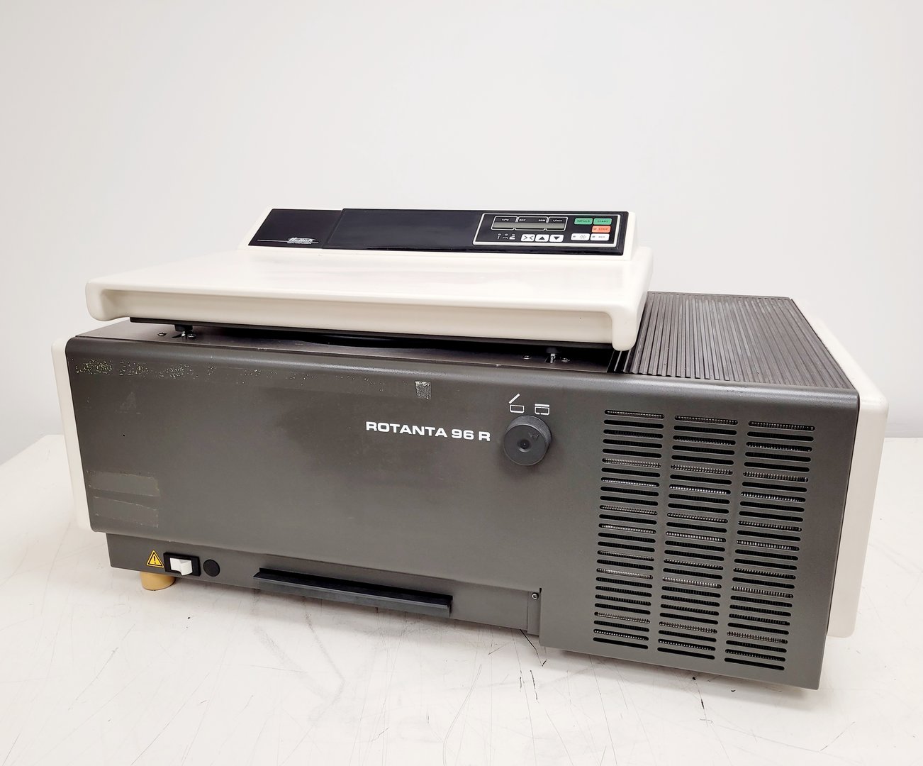 Image of Hettich Zentrifugen Rotanta 96R Refrigerated Centrifuge Type 4470 & Rotor