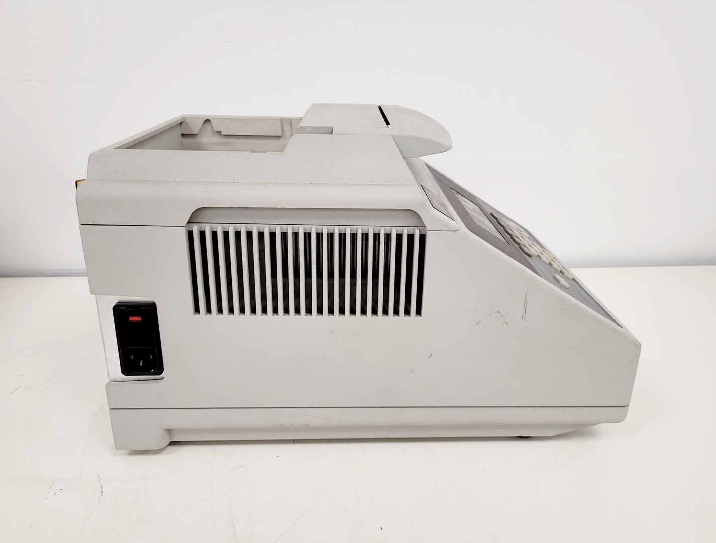 Image of Applied Biosystems GeneAmp PCR System 9700 96 x 0.2ml Lab
