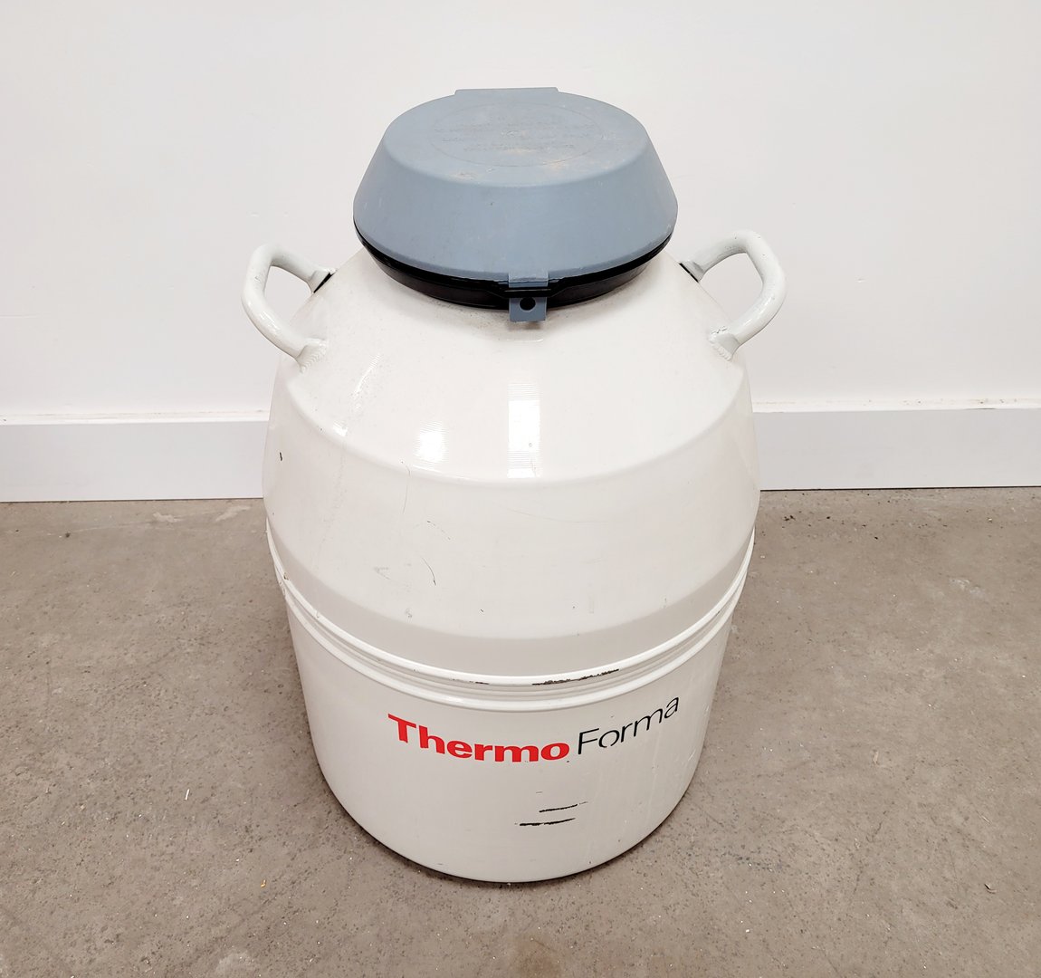 Image of Thermo Forma 8037  Liquid Nitrogen Dewar Tank Lab