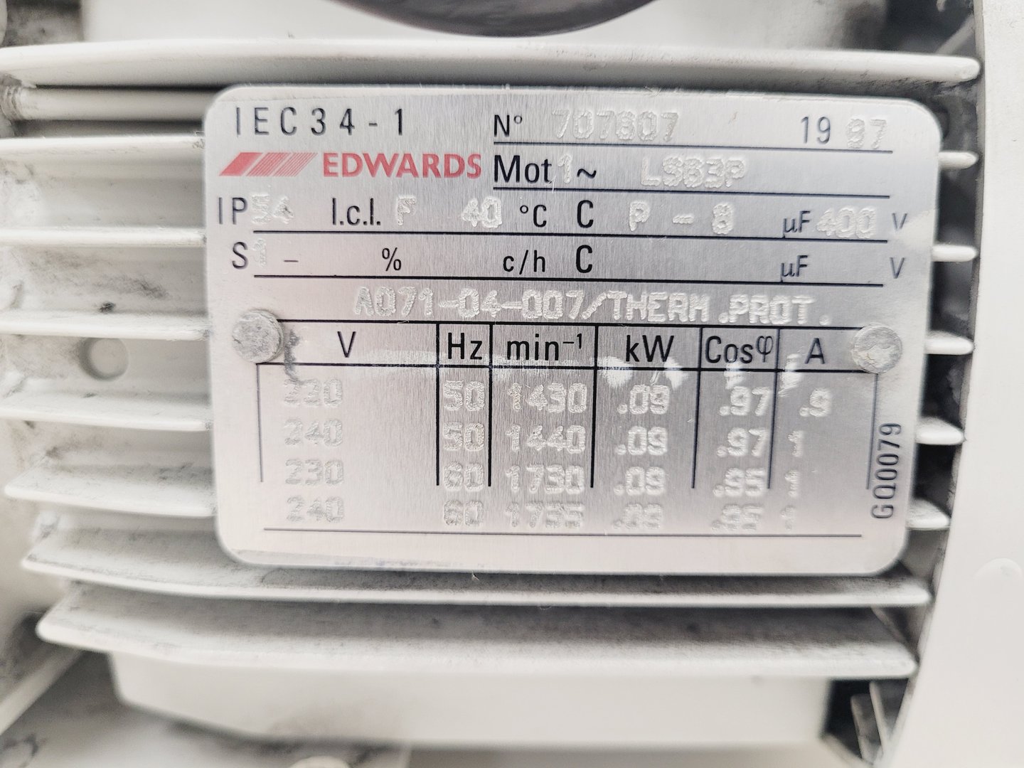 Image of Edwards Two Stage Rotary Vane Pump E2m 1.5 Lab