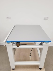 Thumbnail image of Fabreeka Vibration Isolation Table 92x80x81cm LWH Lab