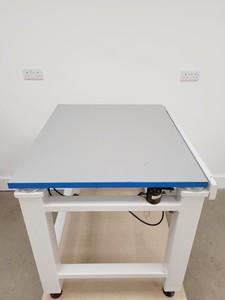 Thumbnail image of Fabreeka Vibration Isolation Optics Table 92x80x81cm LWH Lab
