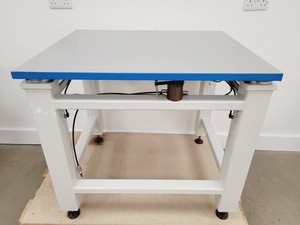Thumbnail image of Fabreeka Vibration Isolation Optics Table 92x80x81cm LWH Lab