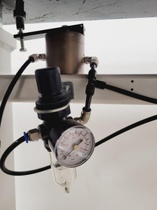 Thumbnail image of Fabreeka Vibration Isolation Optics Table 92x80x81cm LWH Lab