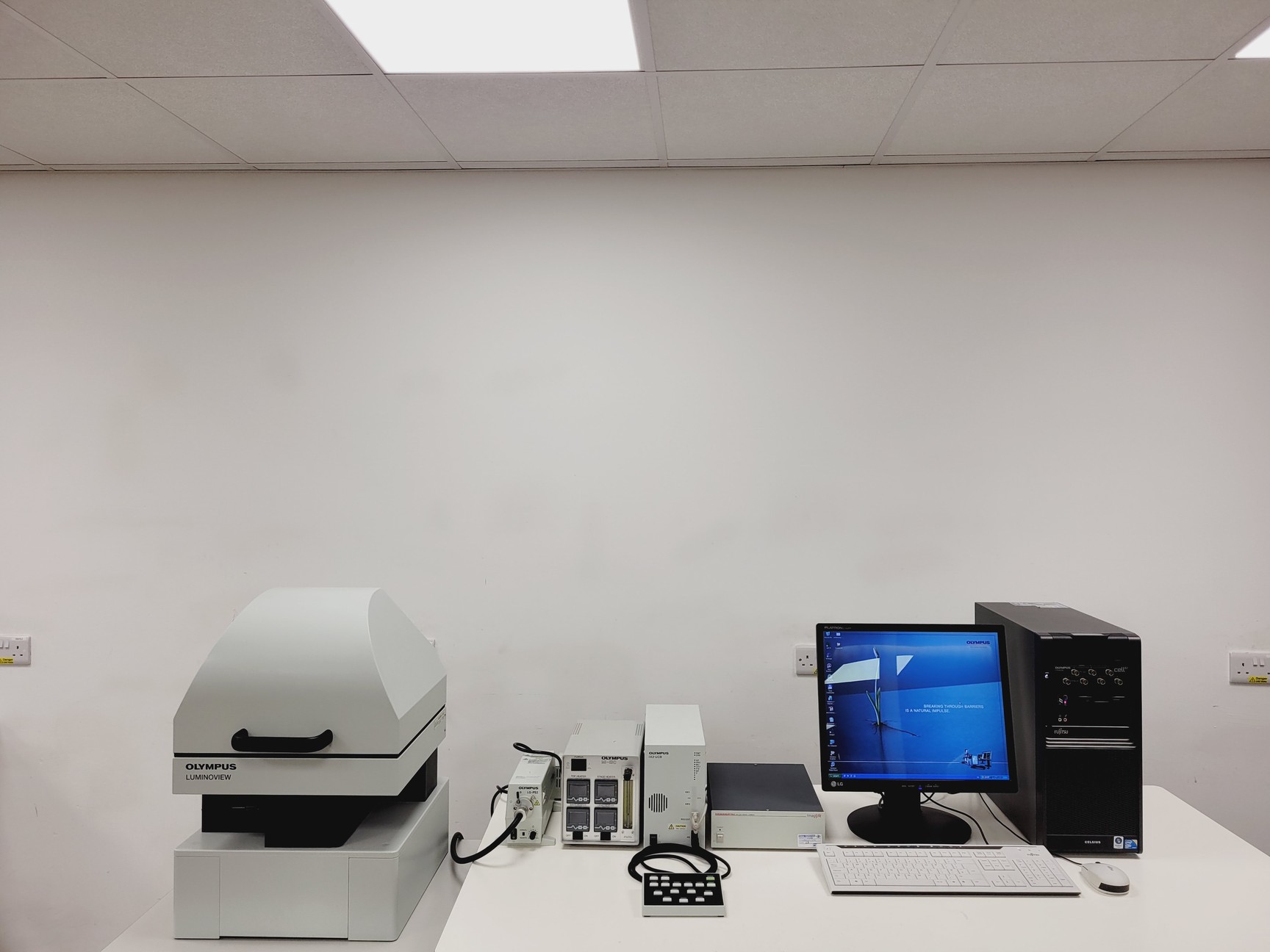 Image of Olympus LV200F - LuminoView Bioluminescence Microscope System Lab