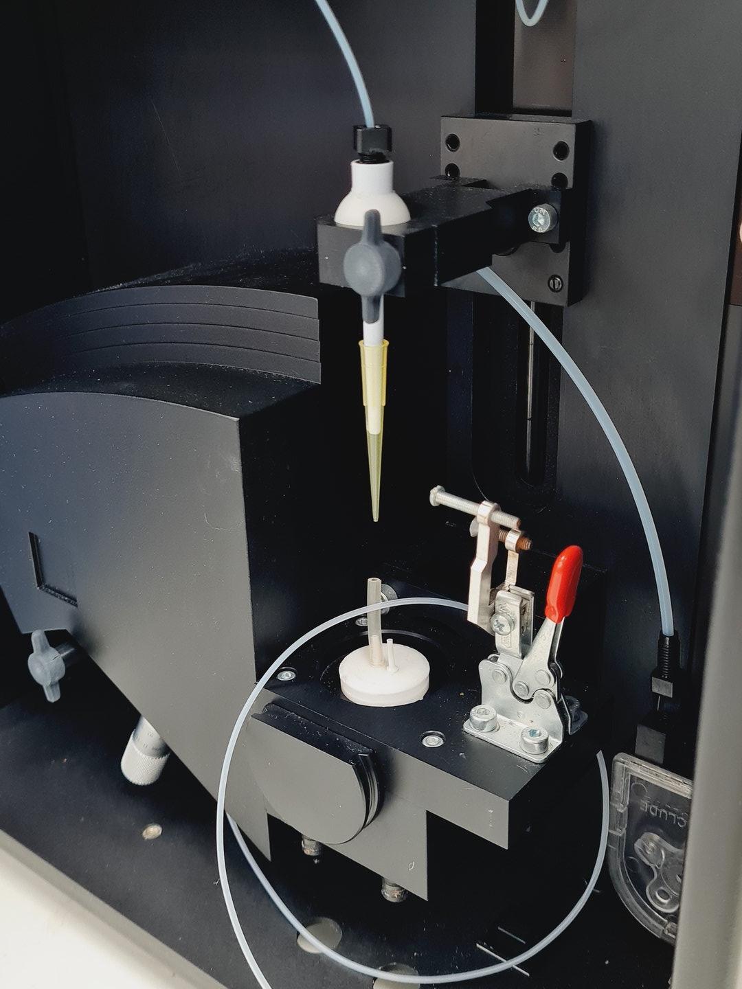 Image of Eco Chemie BV Metrohm Autolab SPR Biosensor Instrument with Software & Manual
