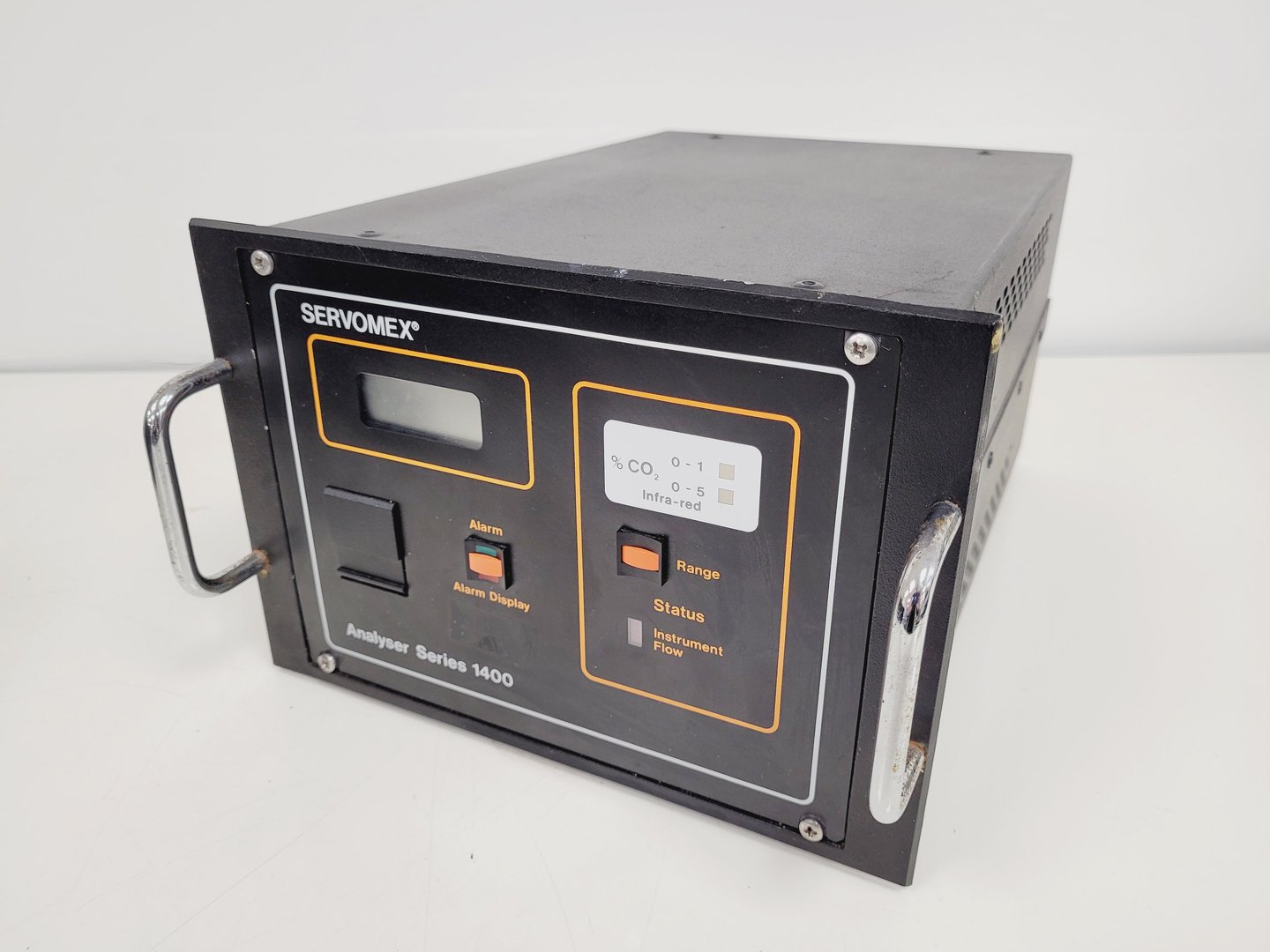 Image of Servomex Analyser Series 1400 CO2 Analyser Lab
