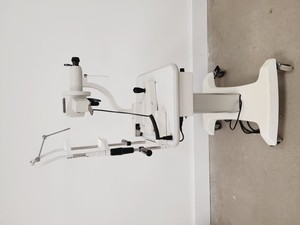 Thumbnail image of C.L.O.M. SRL Slit Lamp 2 Position Keratometer with Hanson T-100 Table Lab