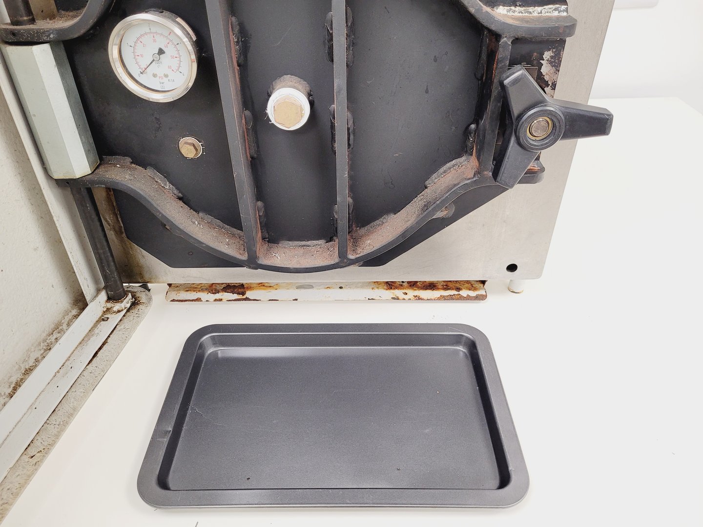 Image of Rodwell Genesis 40 Autoclave MP24-MK111 With Smart Card Lab Spares/Repairs