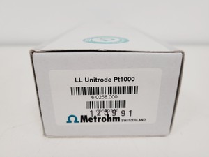 Thumbnail image of Metrohm 718 STAT Titrino & 728 Stirrer - Titration System Lab