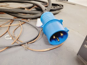 Thumbnail image of Bruker D8 Advance Powder X-Ray Diffractometer XRD Spares or Repairs