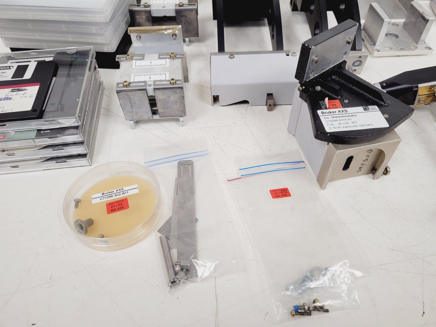 Image of Bruker D8 Advance Powder X-Ray Diffractometer XRD Spares or Repairs