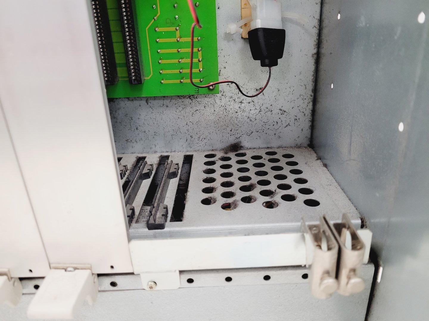 Image of Bruker D8 Advance Powder X-Ray Diffractometer XRD Spares or Repairs