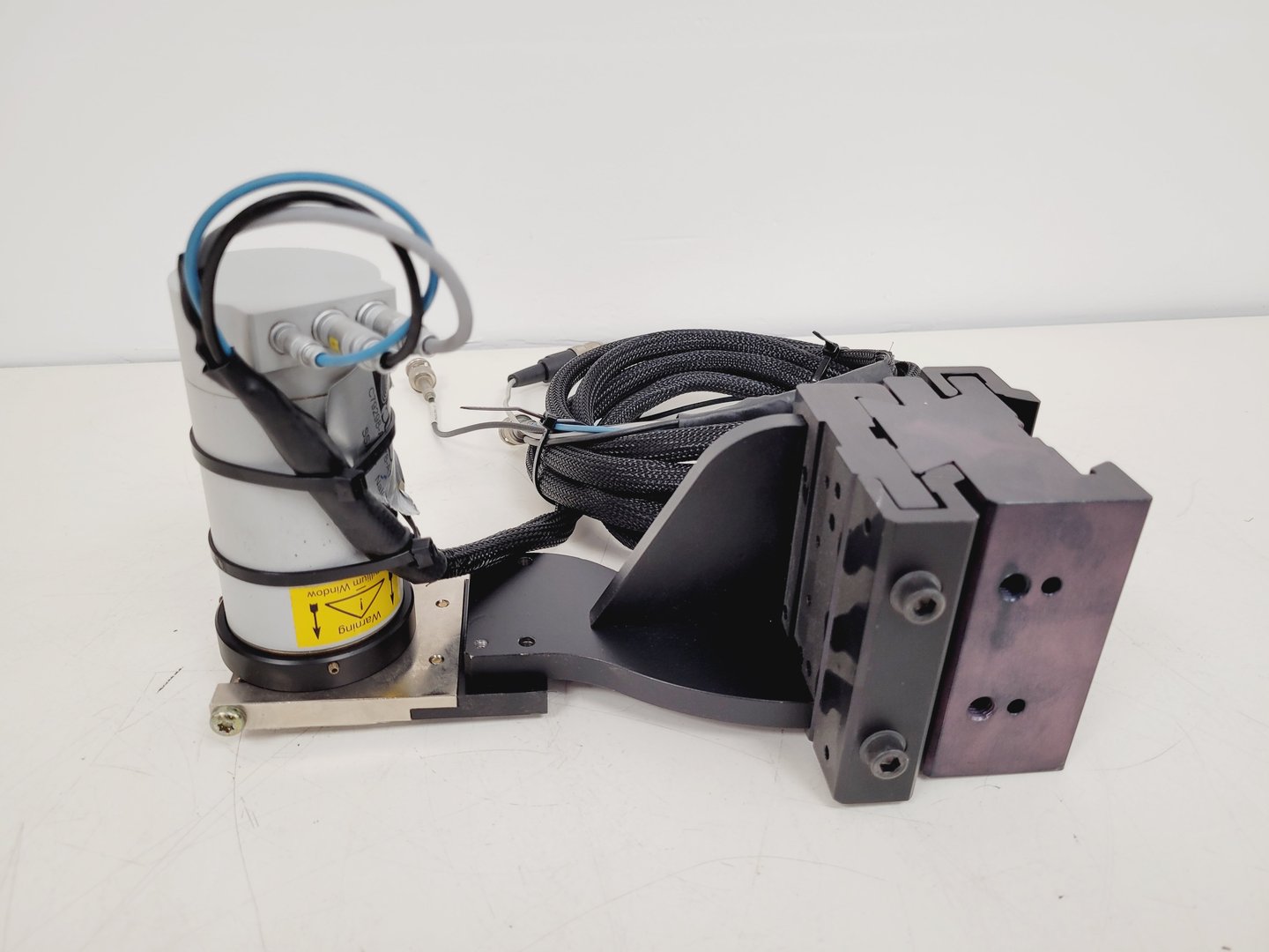 Image of Bruker D8 Advance Powder X-Ray Diffractometer XRD Spares or Repairs