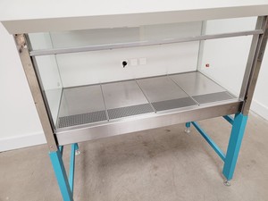 Thumbnail image of Thermo Scientific Heraeus HS 12 Biological Class 2 Safety Cabinet Lab