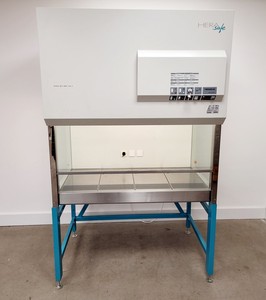 Thumbnail image of Thermo Scientific Heraeus HS 12 Biological Class 2 Safety Cabinet Lab