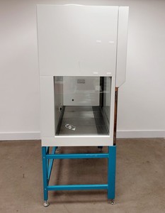Thumbnail image of Thermo Scientific Heraeus HS 12 Biological Class 2 Safety Cabinet Lab