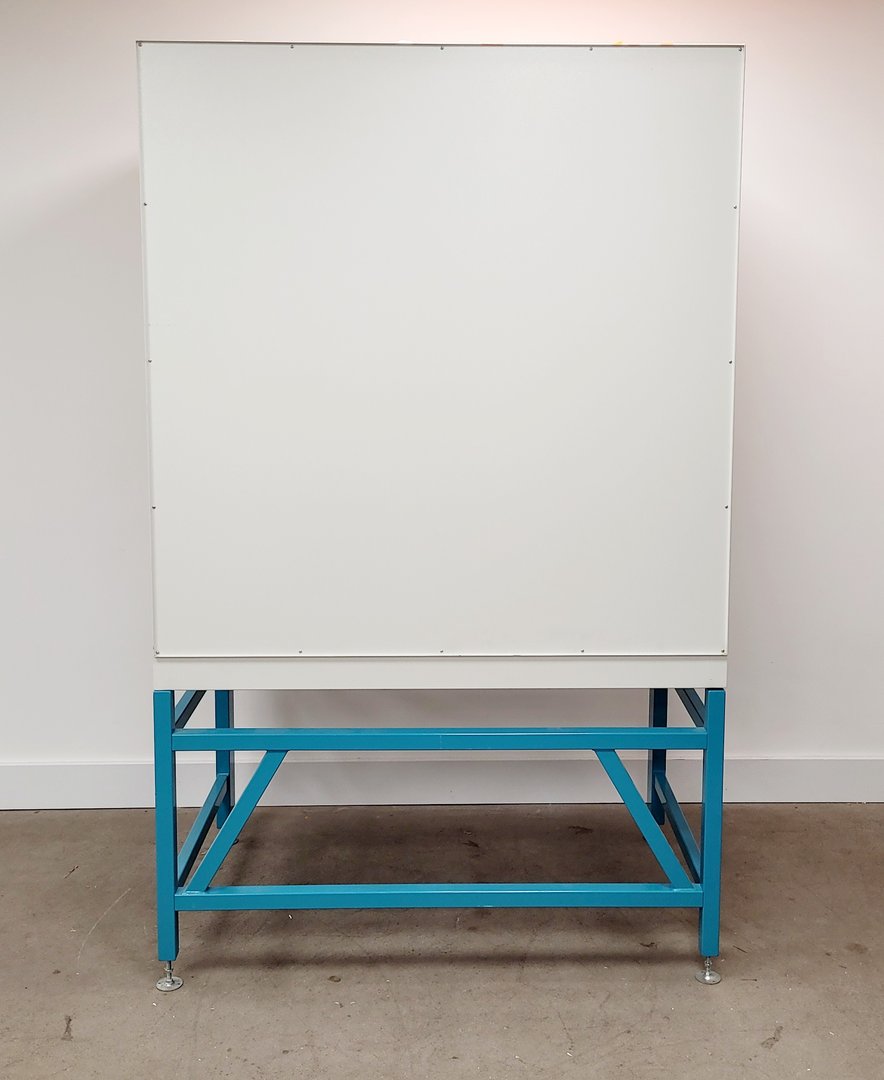 Image of Thermo Scientific Heraeus HS 12 Biological Class 2 Safety Cabinet Lab