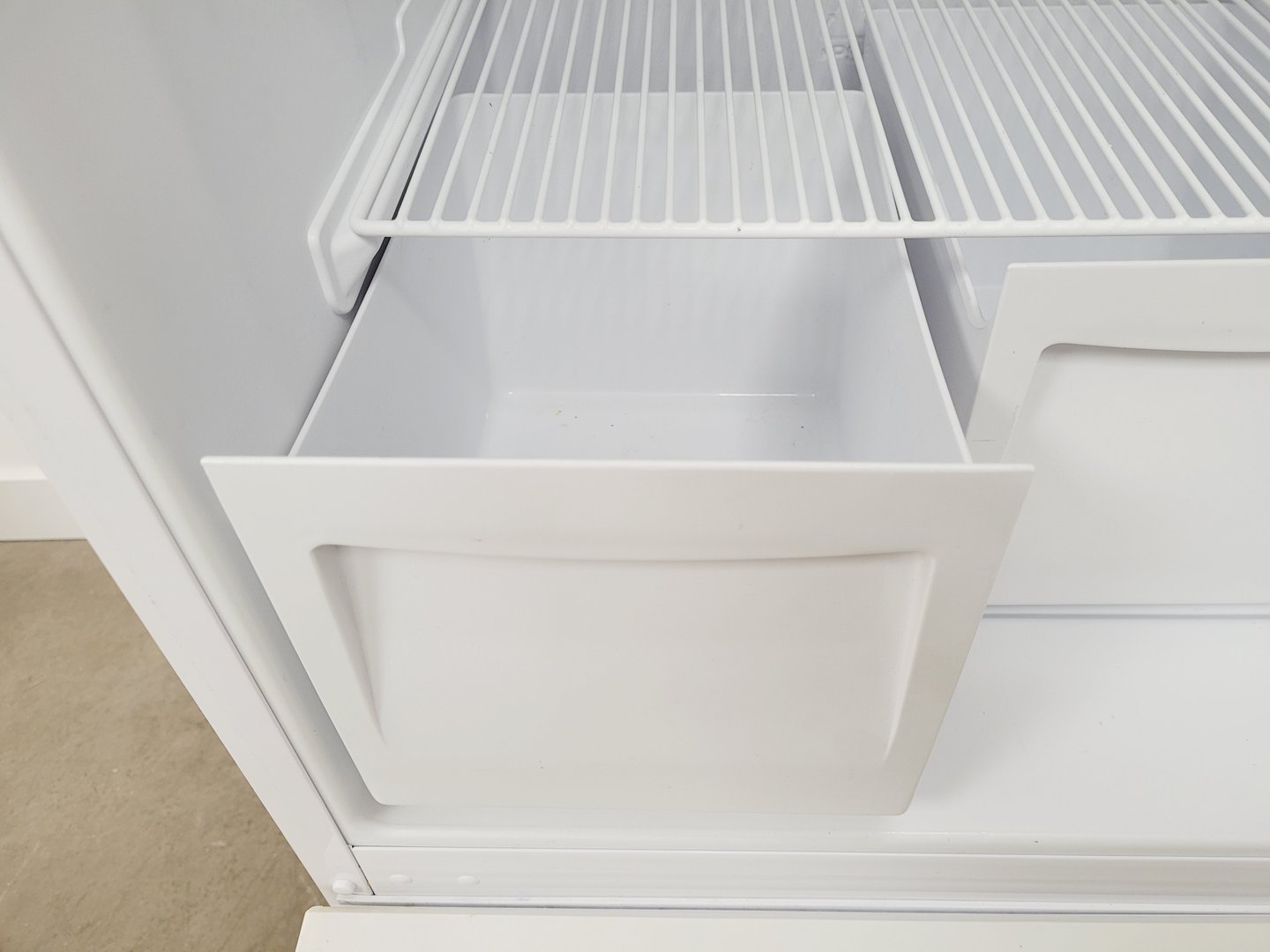 Image of Thermo Scientific ES Series 263C-AEW-TS Laboratory Fridge Freezer Lab