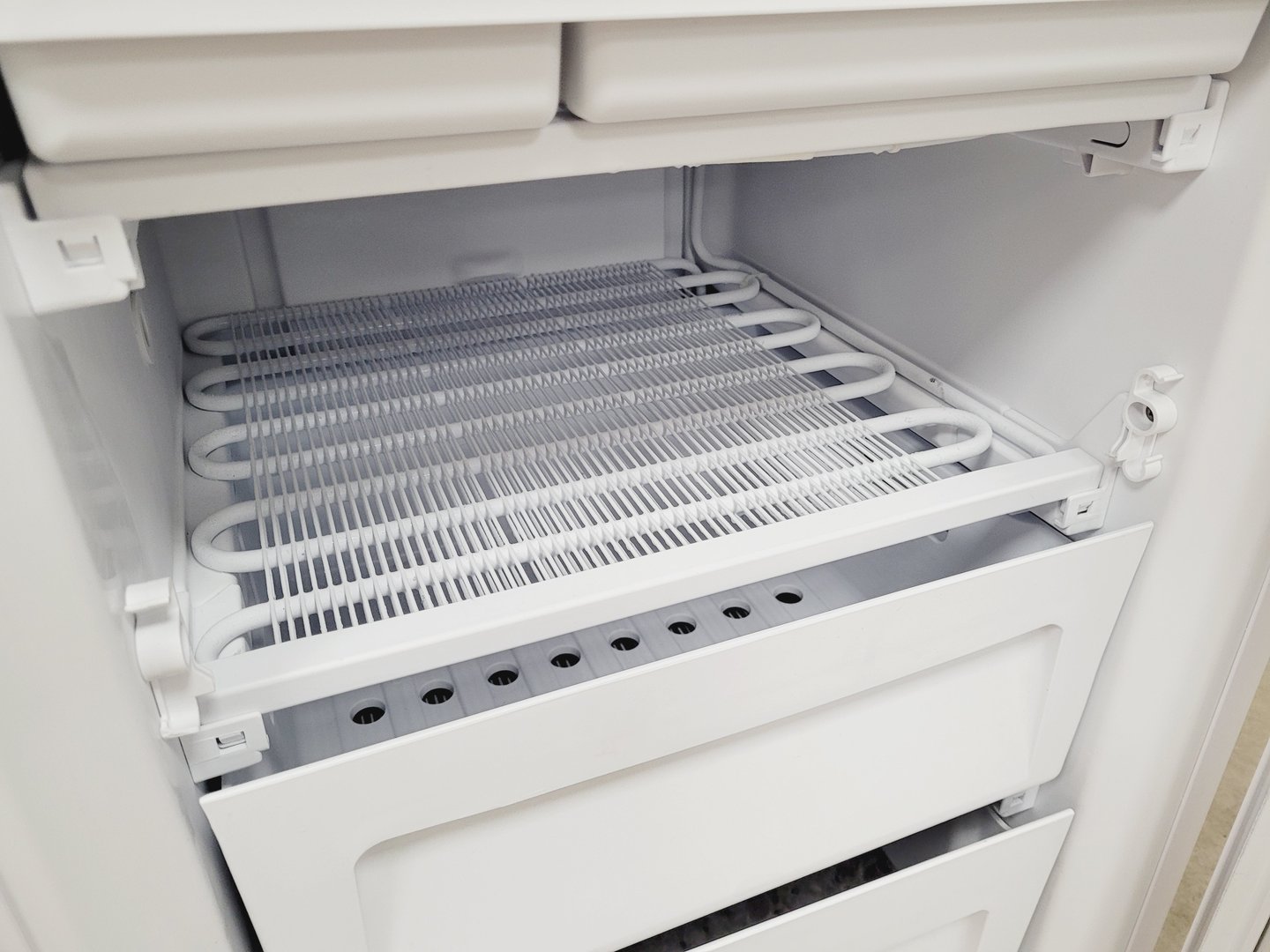 Image of Thermo Scientific ES Series 263C-AEW-TS Laboratory Fridge Freezer Lab