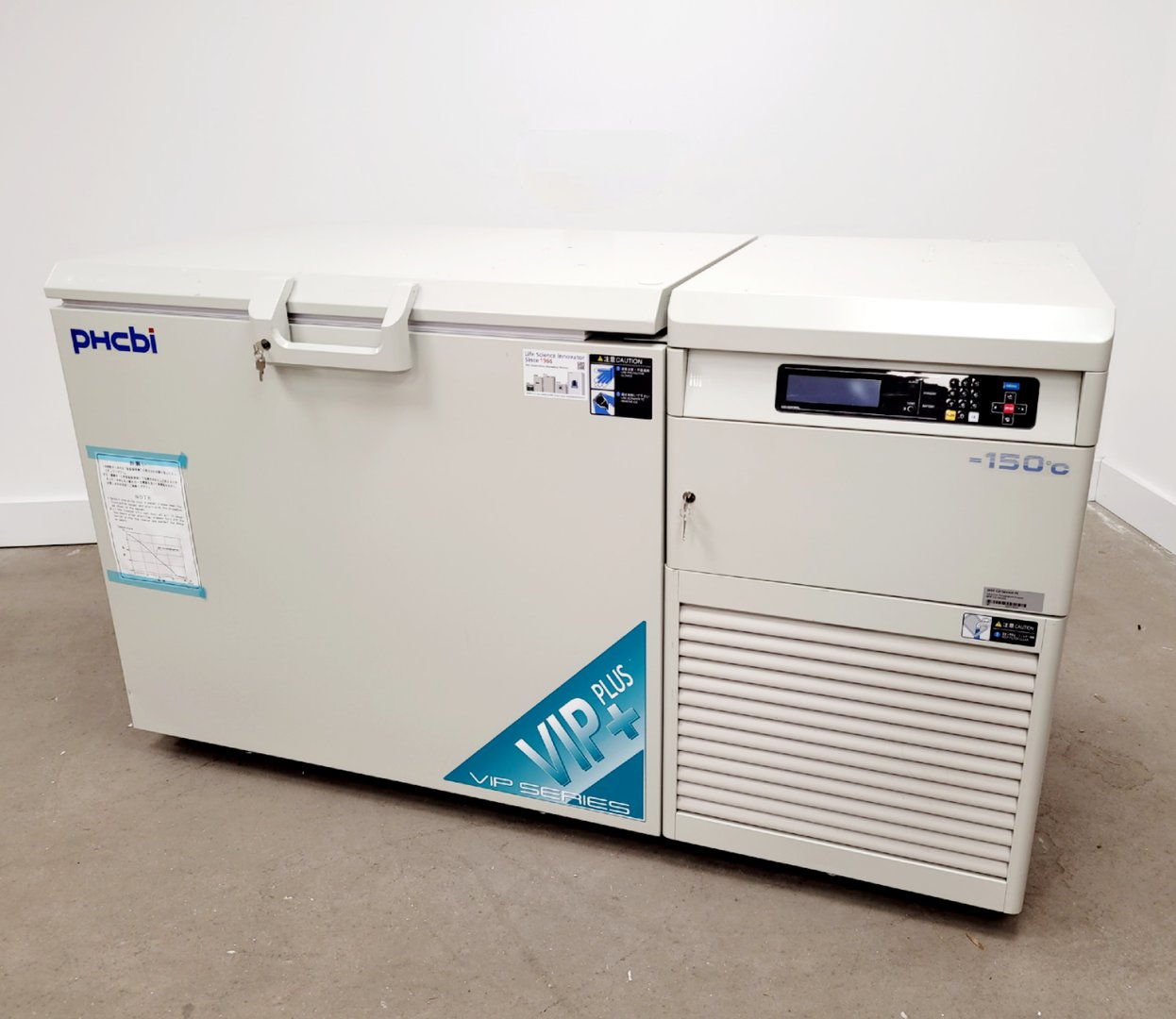 Image of PHCBI Ultra Low Temperature -150˚C Freezer MDF-C2156VAN VIP Series Lab