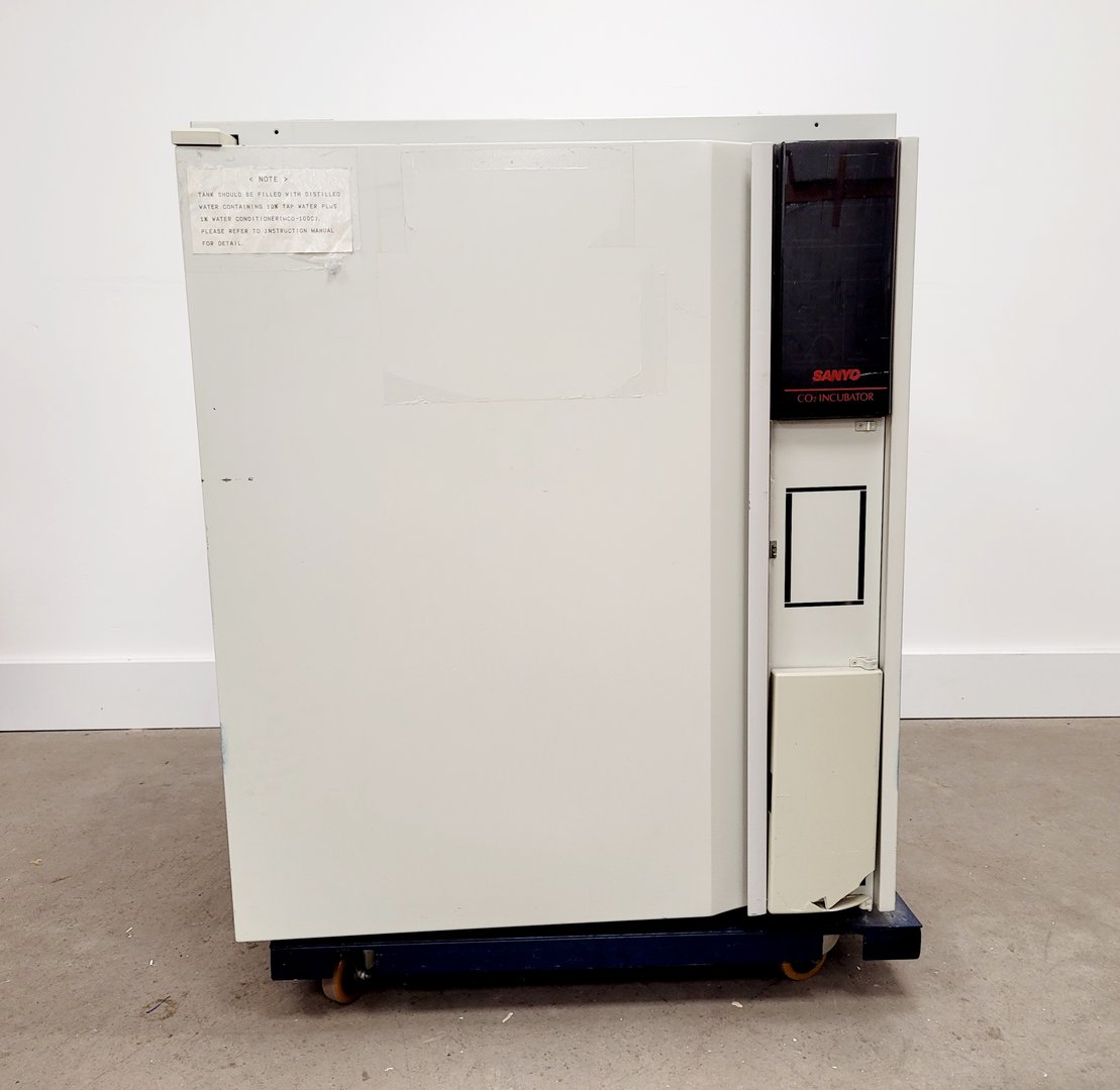Image of Sanyo MCO-175 CO2 Incubator Lab