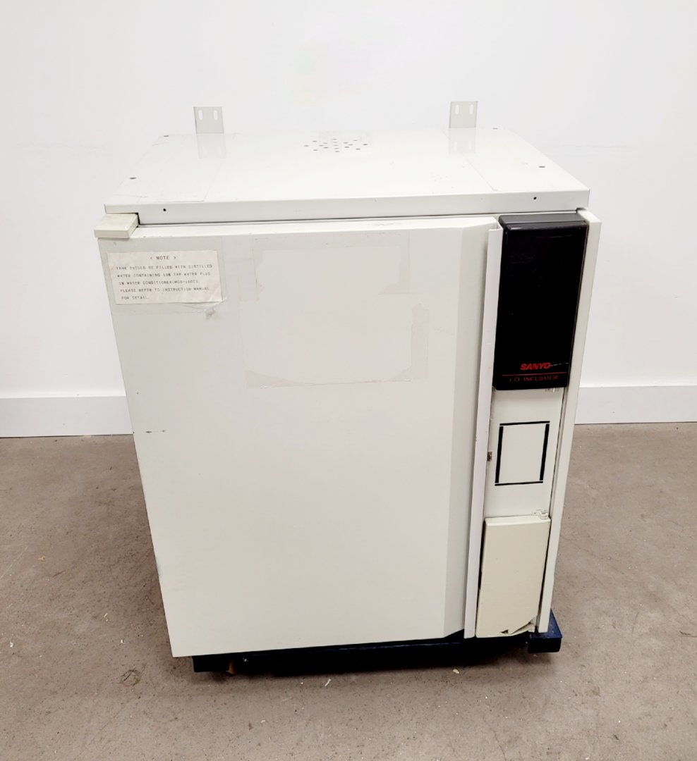 Image of Sanyo MCO-175 CO2 Incubator Lab