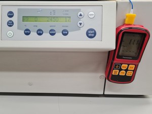 Thumbnail image of Eppendorf 5804 R Refrigerated Centrifuge with F-34-8-38 Rotor Lab