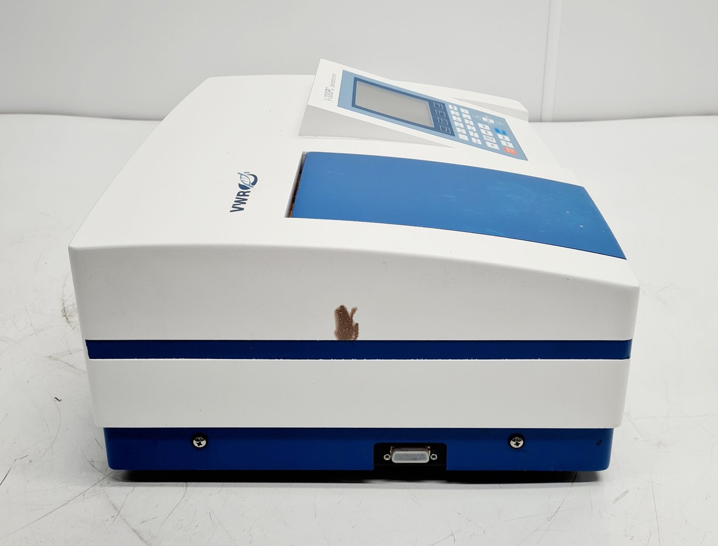 Image of VWR V-3000PC Visible Spectrophotometer Lab