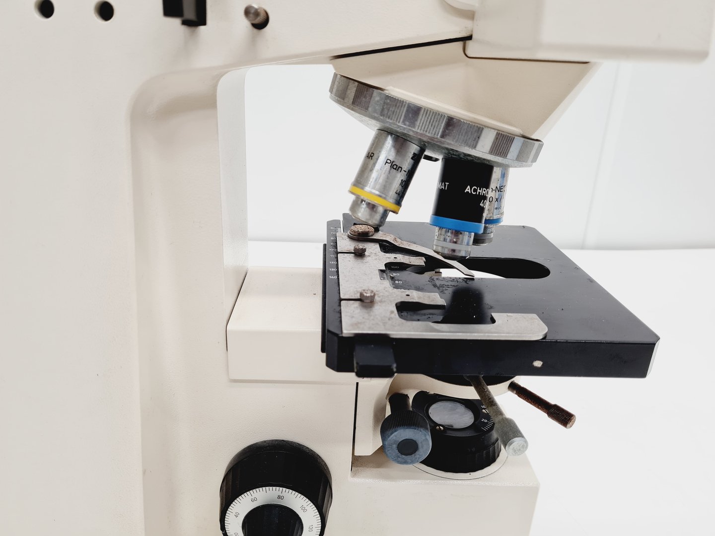 Image of Carl Zeiss Axioskop EL Einsatz Microscope w/ 3 Objectives ACHROSTIGMAT Epiplan