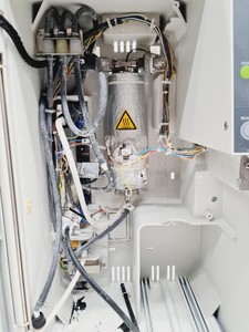 Thumbnail image of BUCHI K-355 Laboratory Distillation Unit Lab