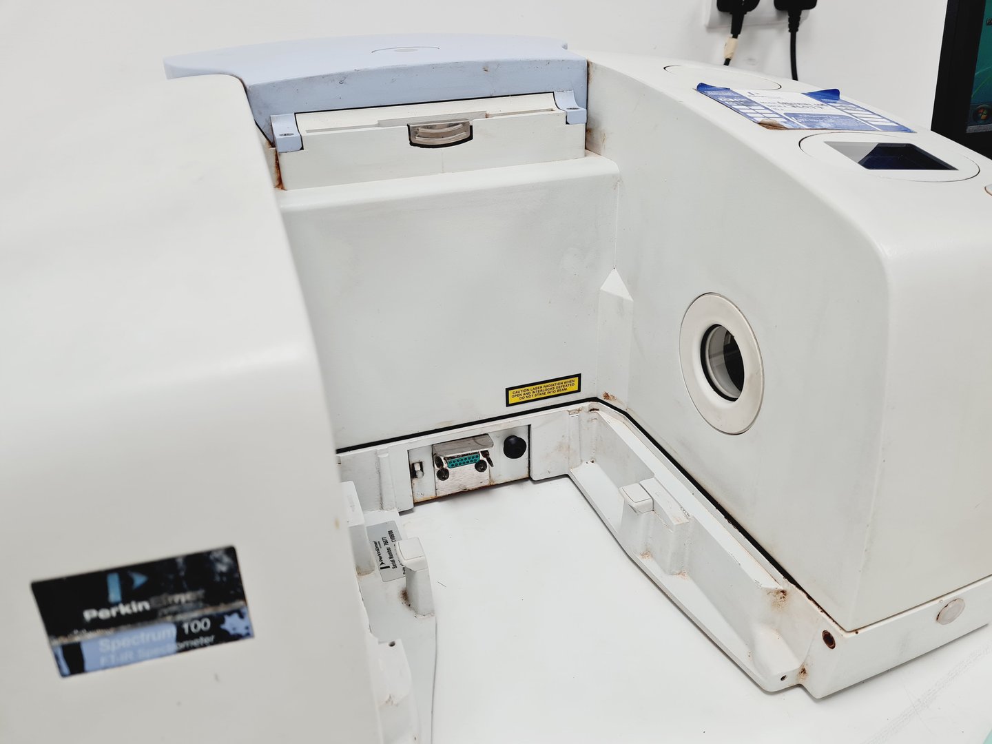 Image of Perkin Elmer Spectrum 100 FT-IR Spectrophotometer  Lab