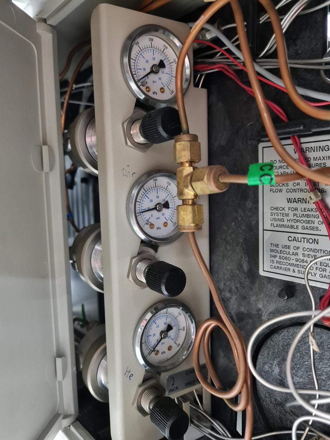 Image of Hewlett Packard 5890 Series II Gas Chromatograph Lab