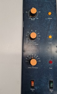 Thumbnail image of Gallenkamp Orbital Shaking Laboratory Incubator Lab