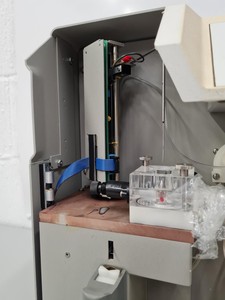 Thumbnail image of YSI 2300D 230V STAT Plus Glucose Lactate Analyzer Lab
