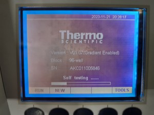 Thumbnail image of Thermo Scientific ARKTIK Thermal Cycler Type 5020 96 Well Lab