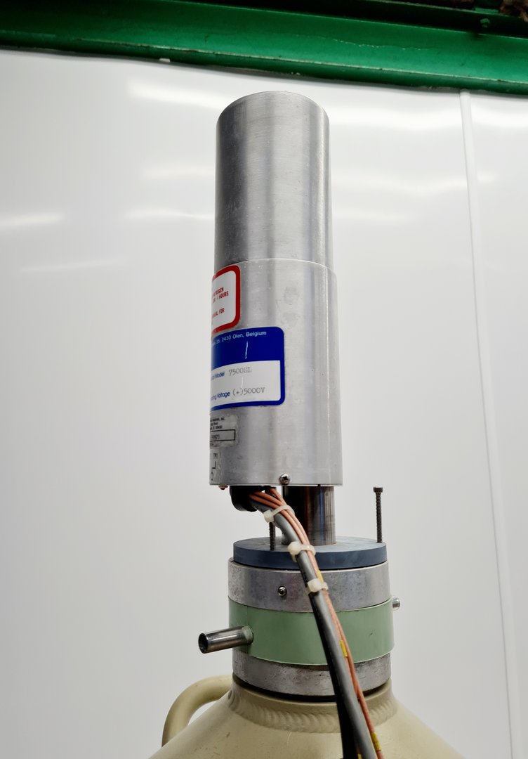 Image of Ortec Liquid Nitrogen Dewar & Canberra GC1819 Gamma Detector & 2002CSL Preamp