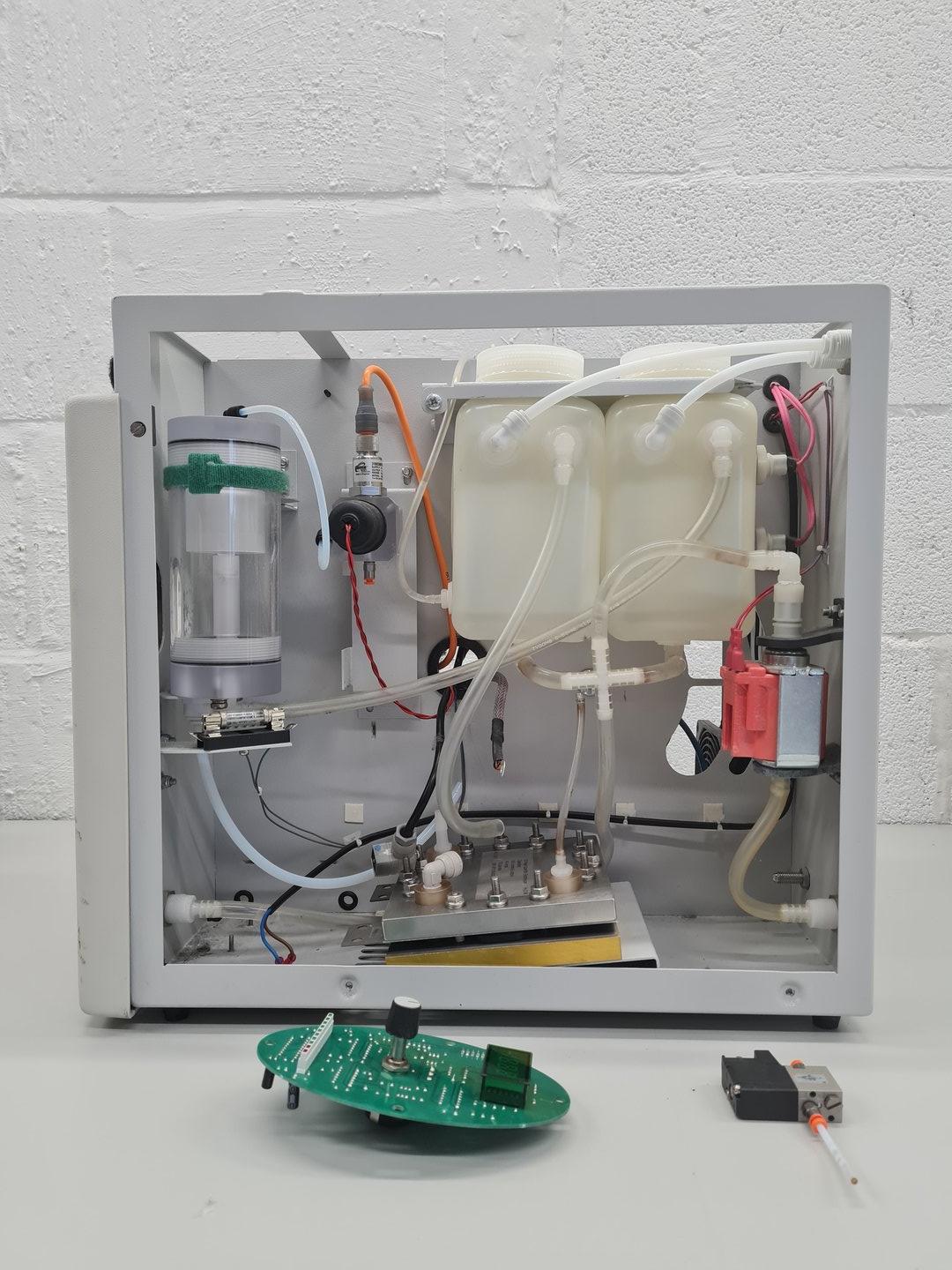 Image of Peak Scientific Model PH600-UK Hydrogen Generator Lab Spares/Repairs