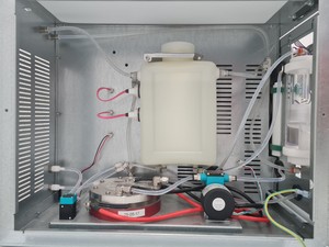 Thumbnail image of  Peak Scientific Precision Hydrogen Trace 500cc Hydrogen Generator Lab